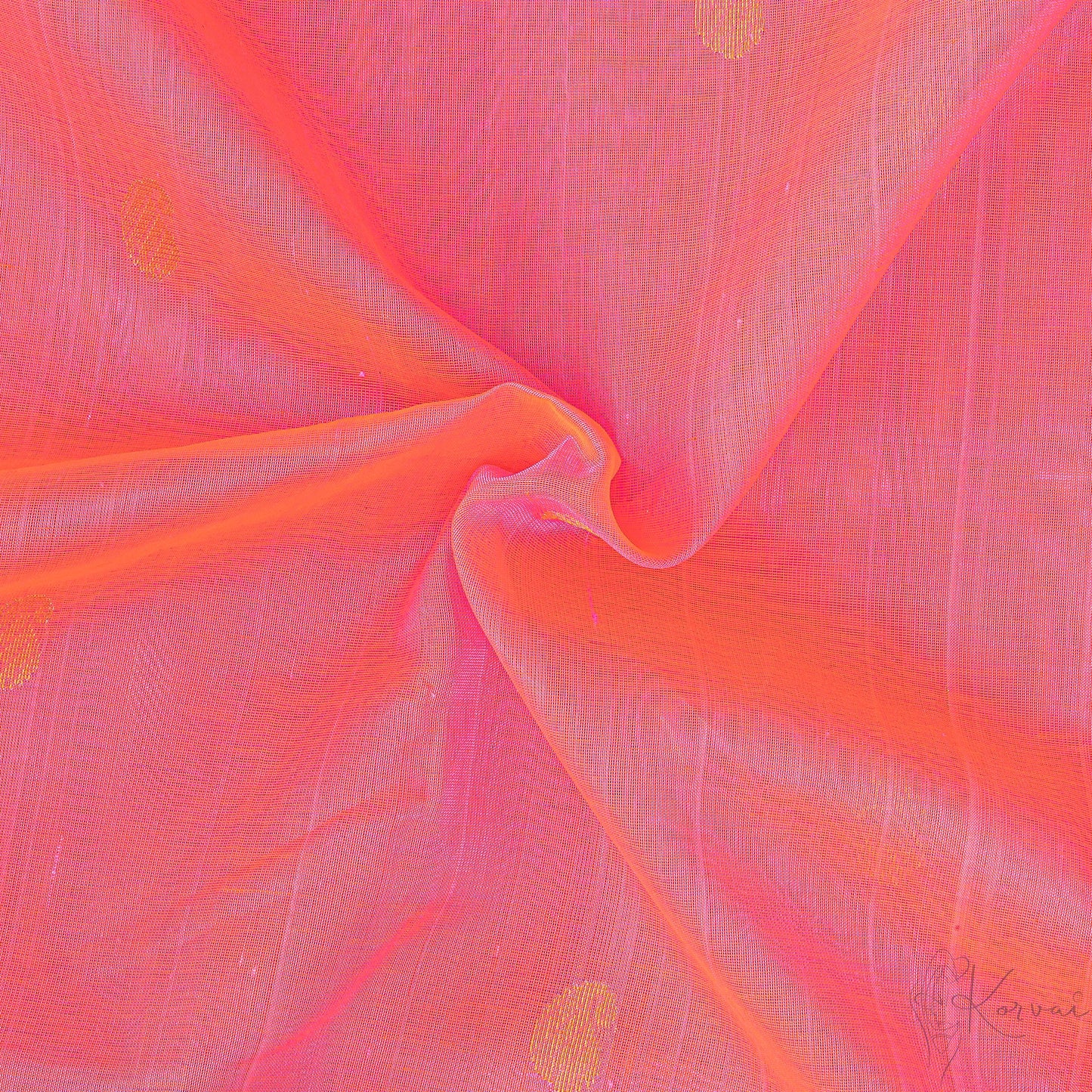 Closer view of pink body with bottle green border and mango motifs.