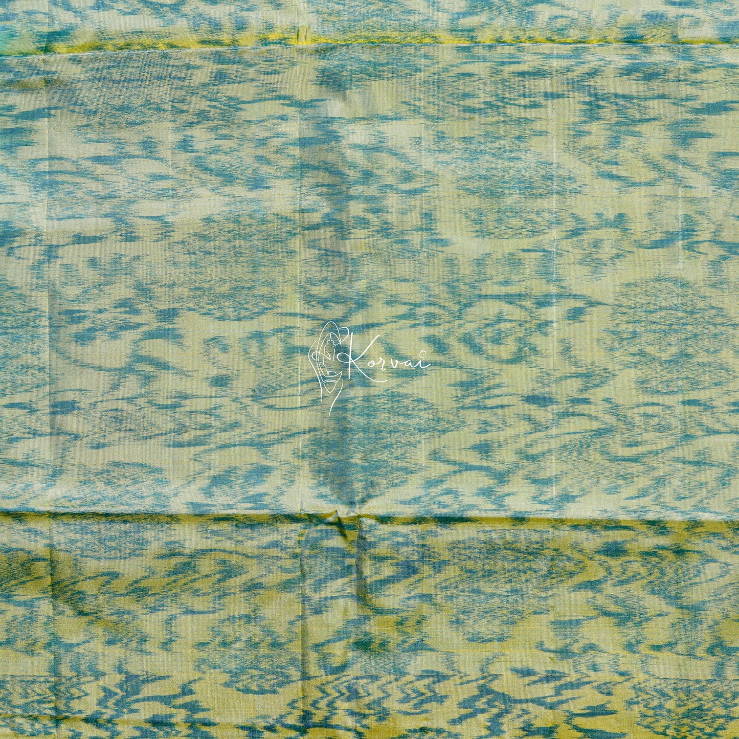 Closer view of the pallu with Yellow and blue Pochampally prints.